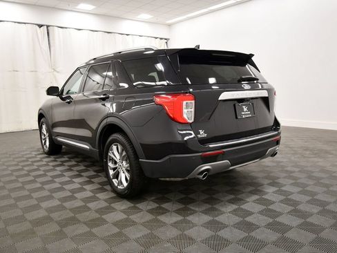 Used 2024 Ford Explorer Limited AWD/4WD image 5
