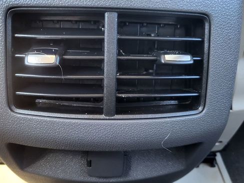 Used 2013 Ford Edge SEL image 27