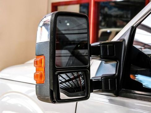 Used 2013 Ford F250 Platinum w/ FX4 Off Road Pkg image 32