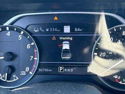 Used 2023 Nissan Titan Platinum Reserve w/ Moonroof Package AWD/4WD image 3