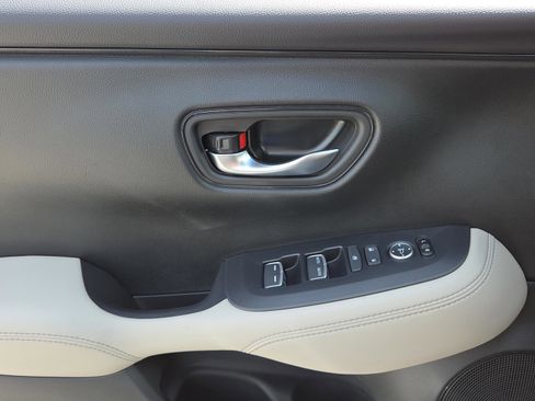 New 2026 Honda HR-V EX-L image 39