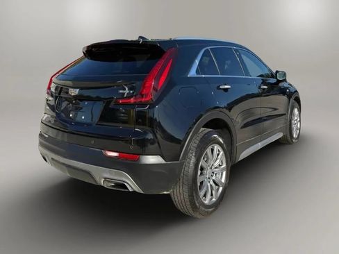Used 2020 Cadillac XT4 Premium Luxury w/ Cold Weather Package AWD/4WD image 6