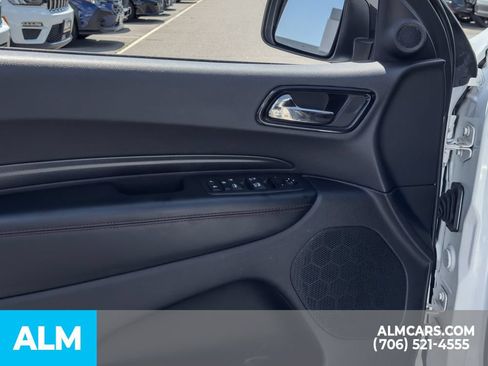 Used 2025 Dodge Durango GT RWD image 16