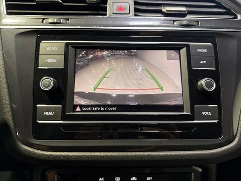 Used 2020 Volkswagen Tiguan S AWD/4WD image 18