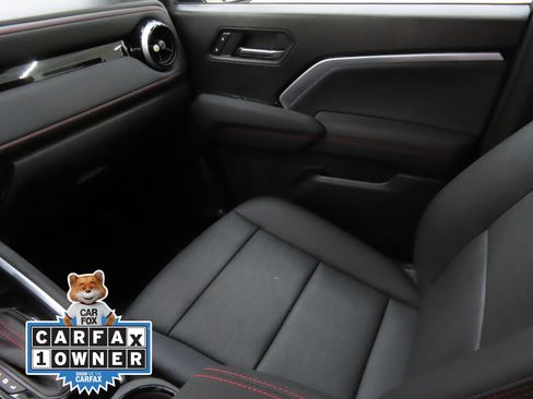 Used 2024 Chevrolet Colorado Z71 w/ Z71 Convenience Package 2 image 18