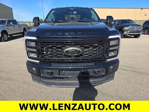 Used 2025 Ford F250 Lariat w/ Black Appearance Package AWD/4WD image 2