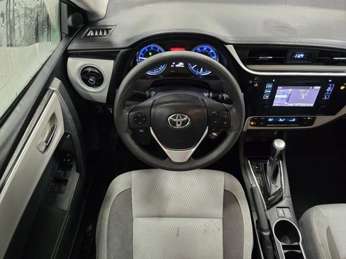 Used 2017 Toyota Corolla LE w/ Carpet Mat Package (TMS) image 22