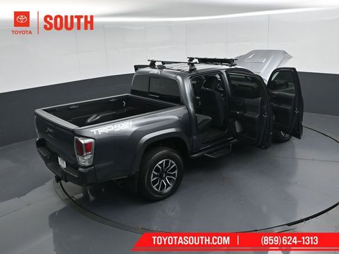 Used 2022 Toyota Tacoma TRD Sport image 48