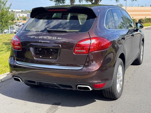 Used 2014 Porsche Cayenne AWD/4WD image 40