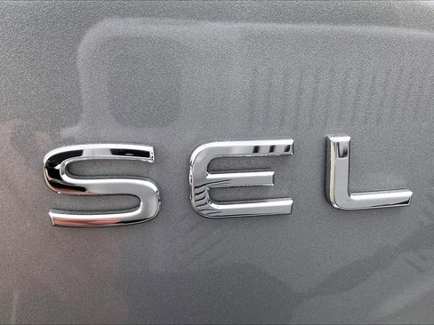 Certified 2024 Volkswagen Atlas SEL image 31