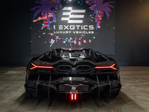 Used 2024 Lamborghini Revuelto AWD/4WD image 6