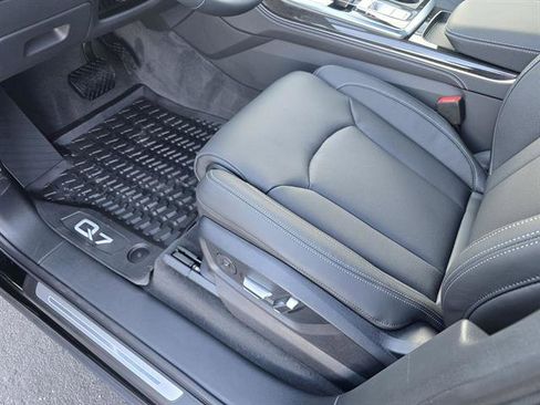 Used 2025 Audi Q7 3.0T Prestige w/ Prestige Package image 5