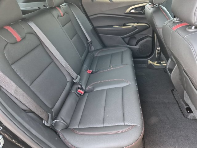 Used 2026 Chevrolet Trax RS w/ Driver Confidence Package FWD image 18