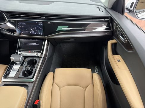 Used 2024 Audi Q8 Prestige image 29