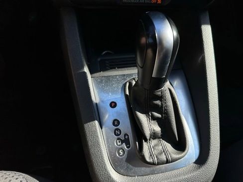 Used 2014 Volkswagen Jetta S image 30