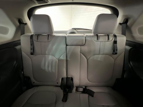 Used 2025 Honda Pilot Touring image 23