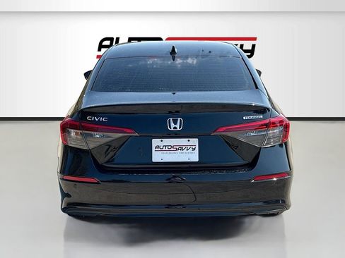 Used 2023 Honda Civic Touring image 6