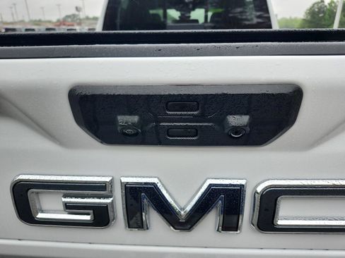 Used 2025 GMC Sierra 2500 Denali Ultimate AWD/4WD image 12