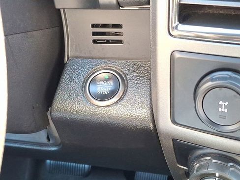 Used 2020 Ford F150 Raptor w/ Equipment Group 802A Luxury image 23