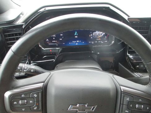 Used 2026 Chevrolet Silverado 2500 ZR2 AWD/4WD image 35
