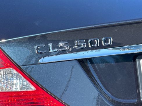 Used 2006 Mercedes-Benz CLS 500 image 24