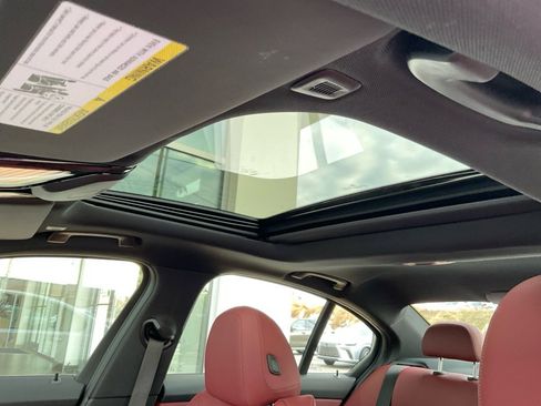 New 2026 BMW 330i Sedan w/ M Sport Package image 21