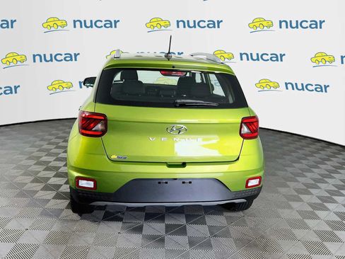 Certified 2023 Hyundai Venue SEL FWD image 6