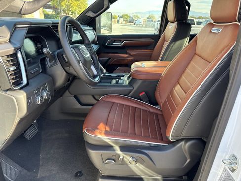 New 2026 GMC Sierra 3500 Denali Ultimate w/ LPO, Black Badging Package image 26