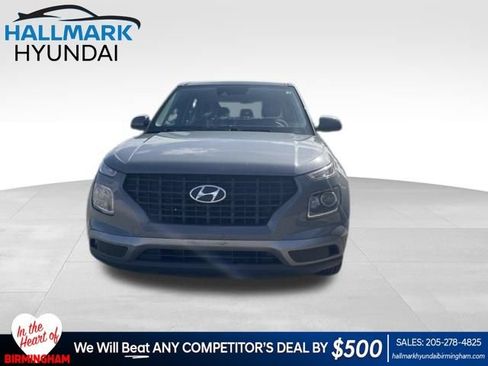 Used 2021 Hyundai Venue SE FWD image 1