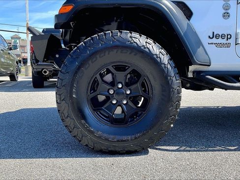 Used 2021 Jeep Wrangler Unlimited Sport AWD/4WD image 8