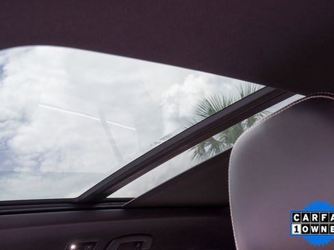 Used 2022 Volkswagen Atlas Cross Sport SE image 18