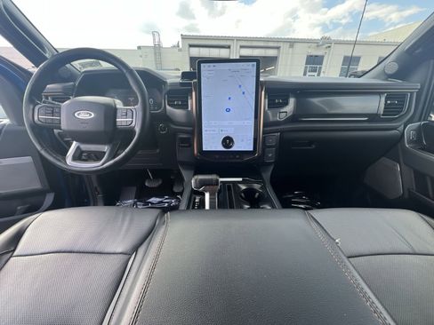 Used 2022 Ford F150 Lightning Lariat image 23