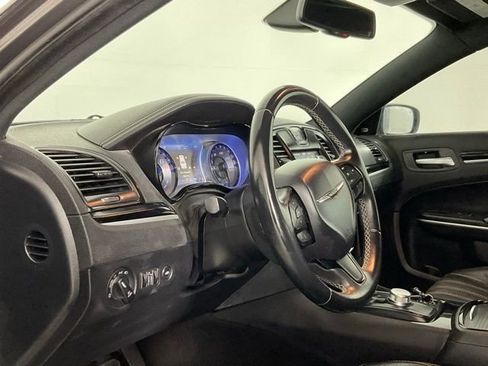 Used 2019 Chrysler 300 S image 14