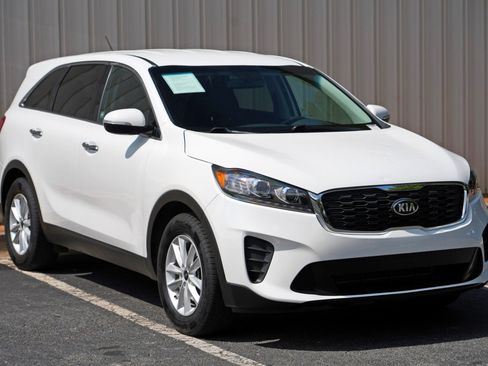 Used 2020 Kia Sorento FWD V6 image 46
