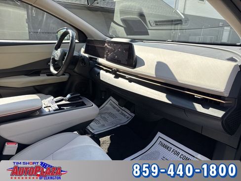 Used 2023 Nissan Ariya AWD image 59