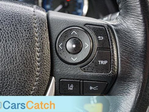 Used 2018 Toyota Corolla SE image 35