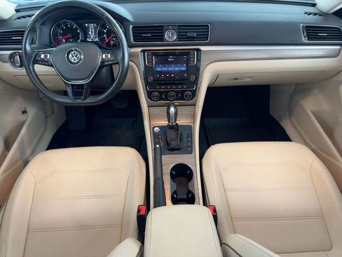 Used 2017 Volkswagen Passat 1.8T SE w/ SE Lighting Package image 17