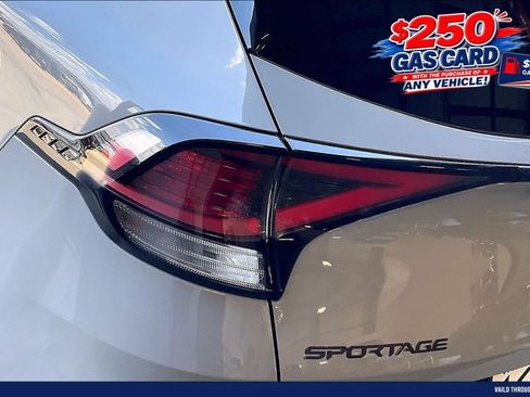 Used 2025 Kia Sportage X-Line w/ Premium Package AWD/4WD image 29