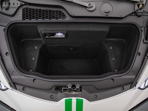 Used 2023 Lamborghini Huracan Tecnica image 10