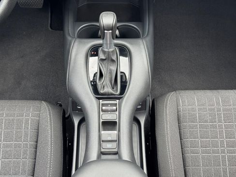 Certified 2025 Honda HR-V LX image 16