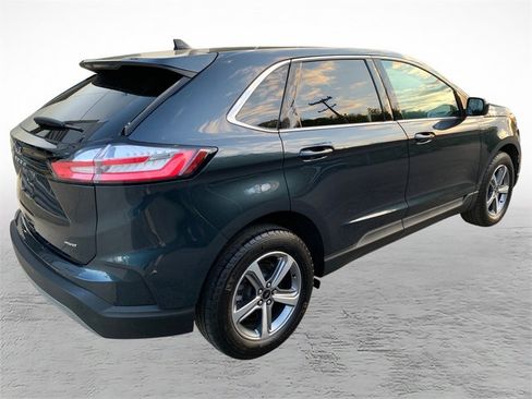 Used 2024 Ford Edge SEL w/ Convenience Package AWD/4WD image 2
