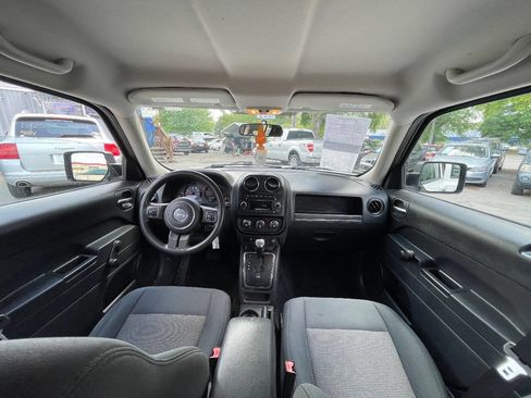 Used 2012 Jeep Patriot Sport image 9
