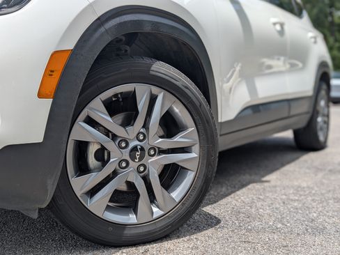 Used 2023 Kia Seltos S FWD image 30