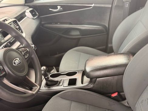 Used 2016 Kia Sorento L FWD image 13