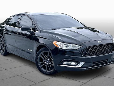 Used 2018 Ford Fusion SE w/ Equipment Group 601A image 3