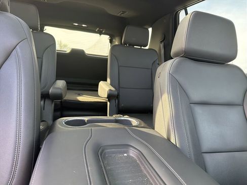 Used 2023 Chevrolet Tahoe Z71 w/ Luxury Package image 6