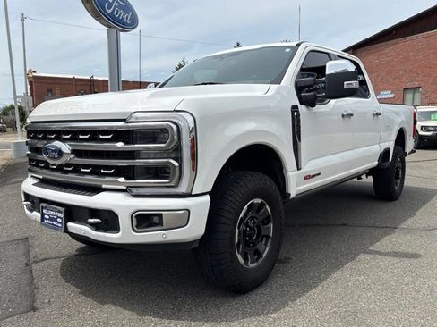 Used 2024 Ford F350 Platinum w/ Tremor Off-Road Package AWD/4WD image 7