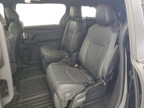 Used 2025 Toyota Sienna Limited AWD/4WD image 14