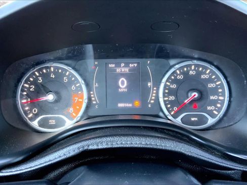 Used 2015 Jeep Renegade Latitude image 26