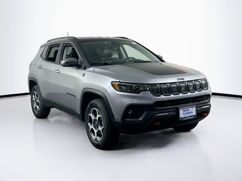 Used 2022 Jeep Compass Trailhawk w/ Trailhawk Convenience Group image 3